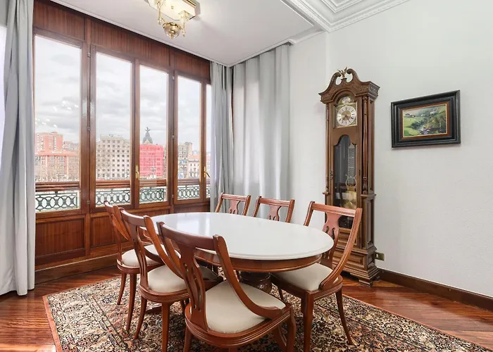Piso Senorial Con Vistas A La Ria Μπιλμπάο