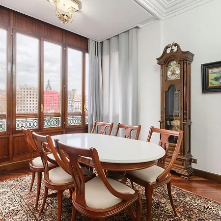 Piso Senorial Con Vistas A La Ria Bilbao